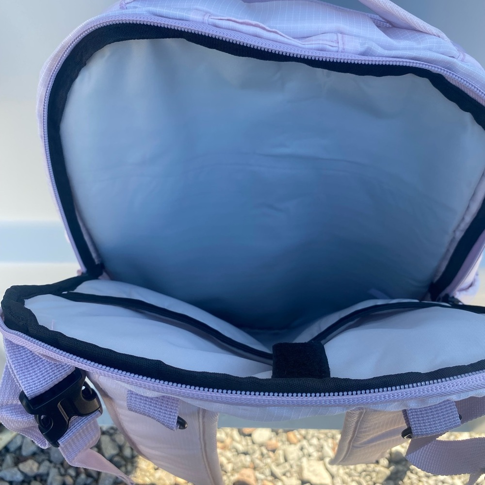 Black versatile back pack - Picture 5 of 5